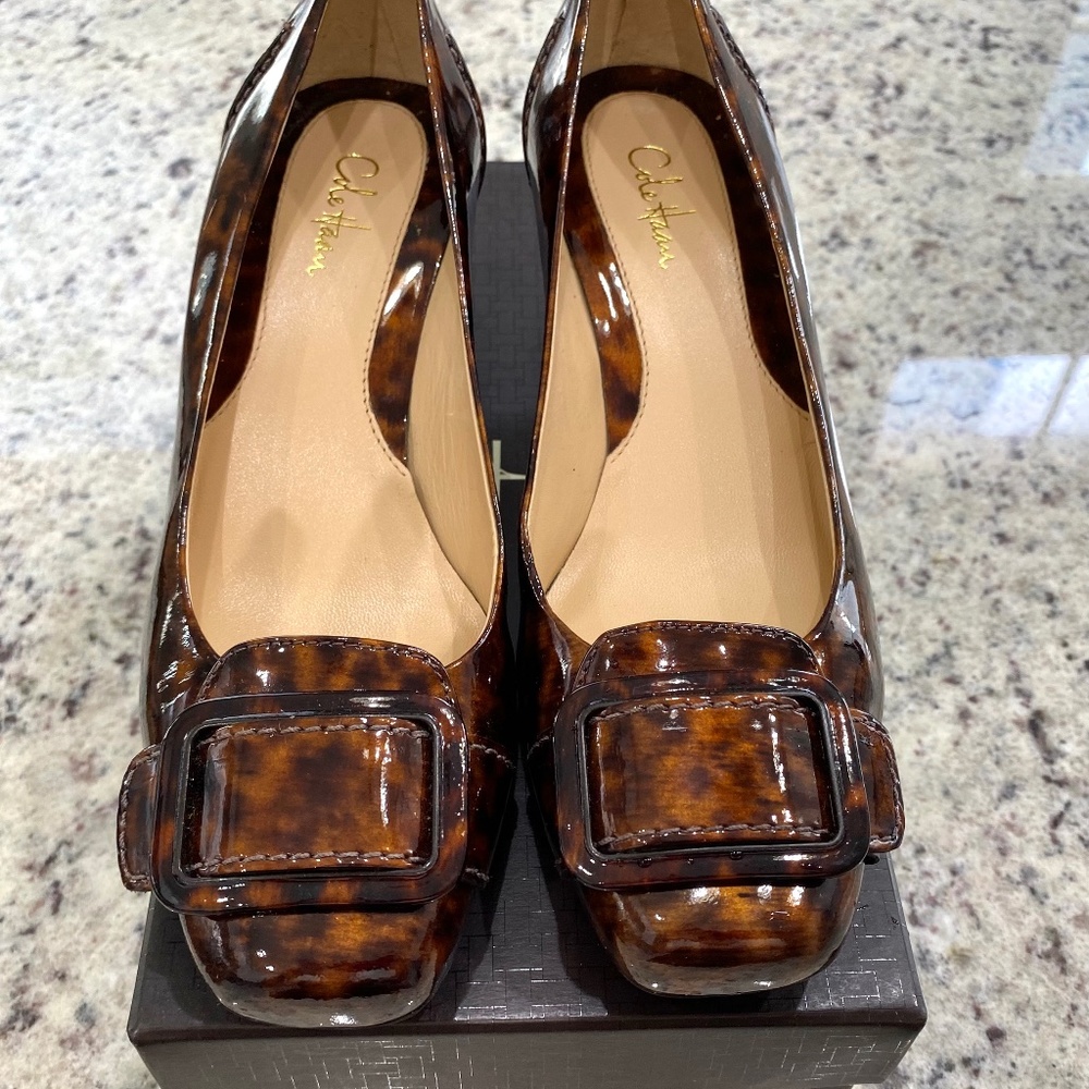 Cole Haan Sydney Pump Tortoise Patent - Picture 1 of 7